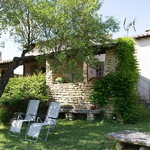  Villa Provencale Face Au Luberon France